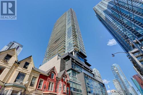 2606 - 290 Adelaide Street W, Toronto (Waterfront Communities), ON - Outdoor With Facade