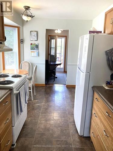 543 Crystal Drive, Peterborough (Ashburnham), ON - Indoor Photo Showing Kitchen