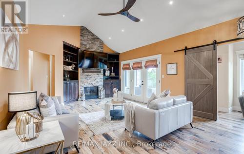 802 Smith Street, Brighton, ON - Indoor Photo Showing Living Room With Fireplace