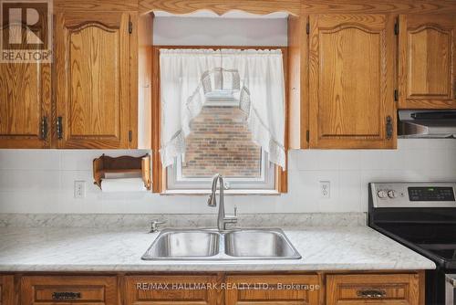 38 Westview Boulevard, Toronto (O'Connor-Parkview), ON - Indoor Photo Showing Kitchen With Double Sink