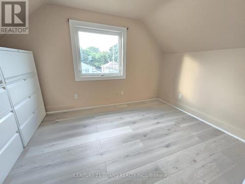 241 Annis Street S, Oshawa, ON - Indoor Photo Showing Laundry Room