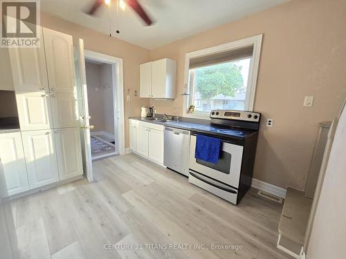 241 Annis Street S, Oshawa (Lakeview), ON - Indoor Photo Showing Kitchen