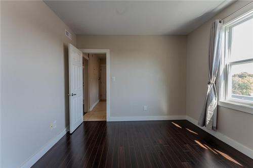 1544 King Street E|Unit #402, Hamilton, ON - Indoor Photo Showing Other Room