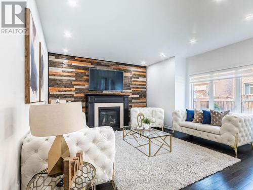 14 Canary Close, Brampton (Credit Valley), ON - Indoor Photo Showing Living Room With Fireplace