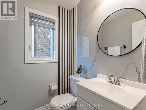 14 Canary Close, Brampton, ON - Indoor Photo Showing Bathroom