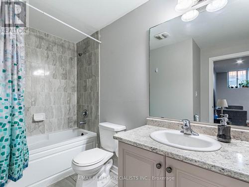 14 Canary Close, Brampton (Credit Valley), ON - Indoor Photo Showing Bathroom