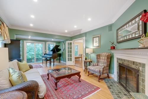 676 King Road, Burlington, ON - Indoor Photo Showing Living Room With Fireplace