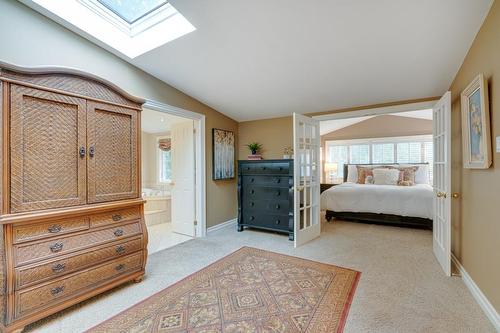 676 King Road, Burlington, ON - Indoor Photo Showing Bedroom