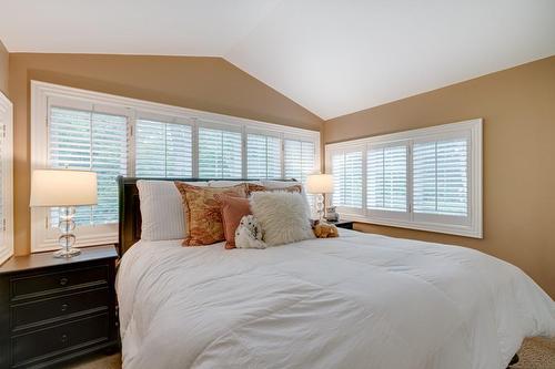 676 King Road, Burlington, ON - Indoor Photo Showing Bedroom