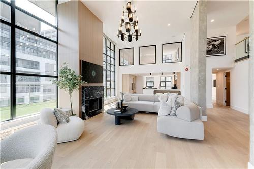 20 Niagara Street|Unit #Ph1, Toronto, ON - Indoor Photo Showing Living Room With Fireplace