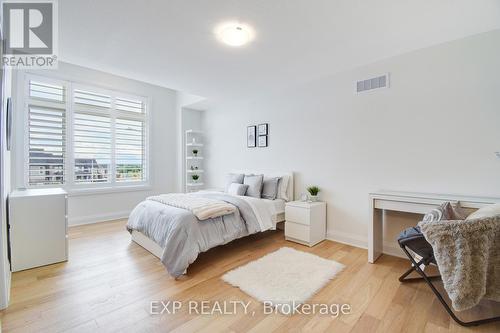 921 Nathalie Court, Kitchener, ON - Indoor Photo Showing Bedroom