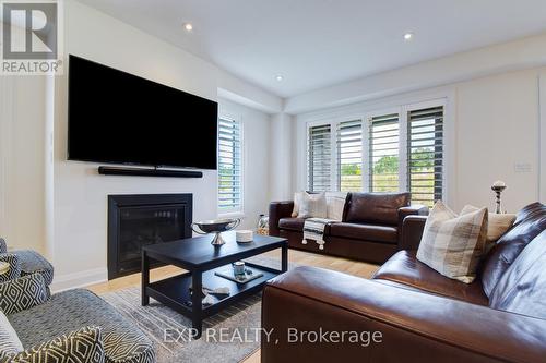 921 Nathalie Court, Kitchener, ON - Indoor Photo Showing Living Room With Fireplace