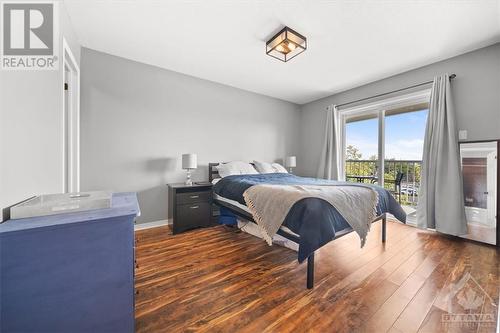 1512 Walkley Road Unit#130, Ottawa, ON - Indoor Photo Showing Bedroom