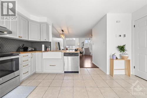 1512 Walkley Road Unit#130, Ottawa, ON - Indoor Photo Showing Kitchen