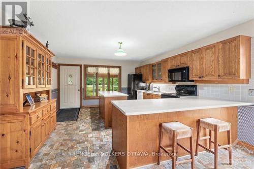 2062 Greys Creek Road, Ottawa, ON - Indoor Photo Showing Kitchen