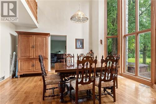 2062 Greys Creek Road, Ottawa, ON - Indoor Photo Showing Dining Room