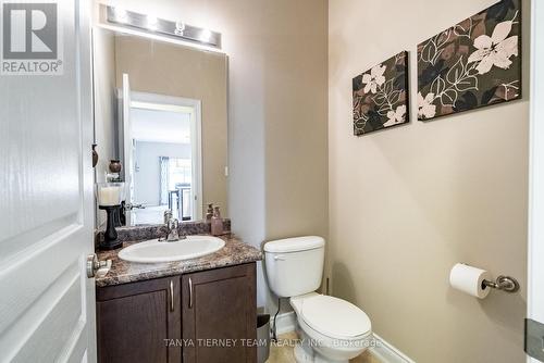 73 Baxter Street, Clarington (Bowmanville), ON - Indoor Photo Showing Bathroom