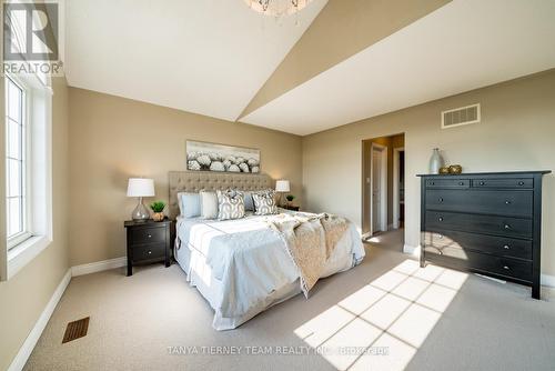 73 Baxter Street, Clarington (Bowmanville), ON - Indoor Photo Showing Bedroom