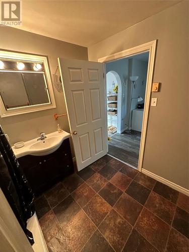 10 East Tickle Road, Leading Tickles, NL - Indoor Photo Showing Bathroom