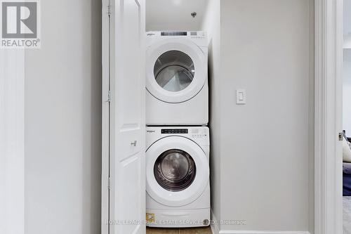 48 - 8 Brighton Place, Vaughan (Crestwood-Springfarm-Yorkhill), ON - Indoor Photo Showing Laundry Room