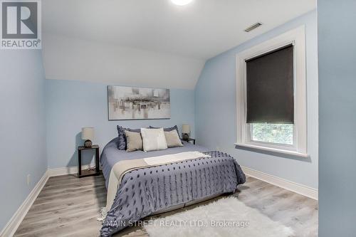 422 Tecumseth Street, Newmarket (Central Newmarket), ON - Indoor Photo Showing Bedroom