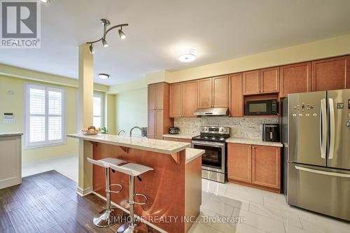 2959 Bur Oak Avenue, Markham, ON - Indoor Photo Showing Kitchen With Upgraded Kitchen