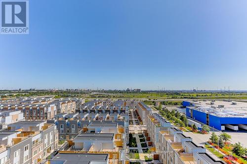 911 - 10 Honeycrisp Crescent, Vaughan, ON - Outdoor With View