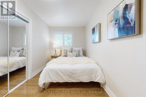 227 Rothbury Road, Richmond Hill, ON - Indoor Photo Showing Bedroom