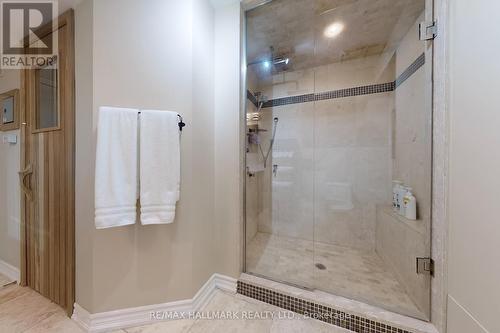 227 Rothbury Road, Richmond Hill, ON - Indoor Photo Showing Bathroom