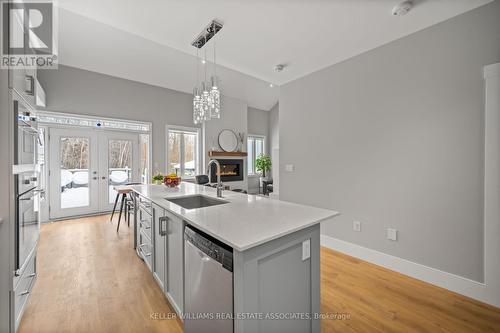 61 Sandy Coast Crescent, Wasaga Beach, ON - Indoor Photo Showing Kitchen