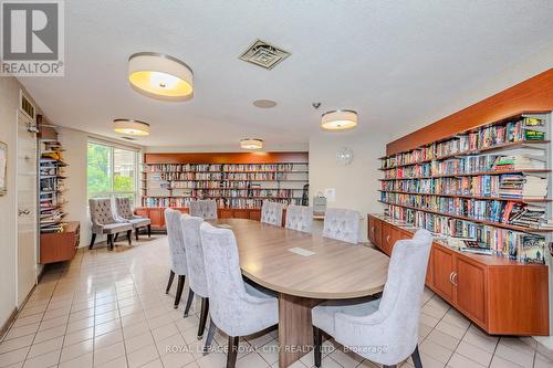 406 - 55 Kingsbridge Garden Circle, Mississauga (Hurontario), ON - Indoor Photo Showing Dining Room