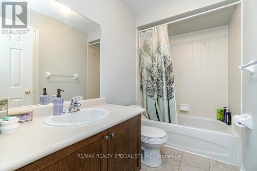 289 Brussels Avenue, Brampton, ON - Indoor Photo Showing Bathroom