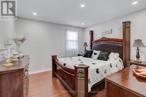 4414 Mayflower Drive, Mississauga, ON - Indoor Photo Showing Bedroom