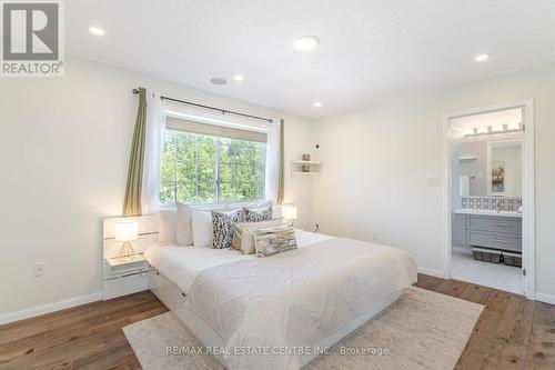 620 Hood Terrace, Milton (Coates), ON - Indoor Photo Showing Bedroom