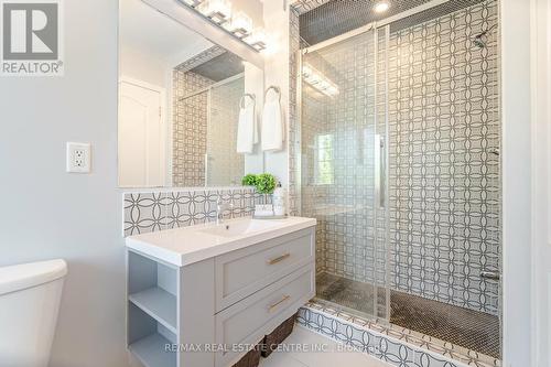 620 Hood Terrace, Milton (Coates), ON - Indoor Photo Showing Bathroom