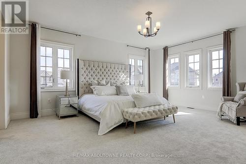 459 Threshing Mill Boulevard, Oakville, ON - Indoor Photo Showing Bedroom