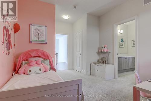 459 Threshing Mill Boulevard, Oakville, ON - Indoor Photo Showing Bedroom