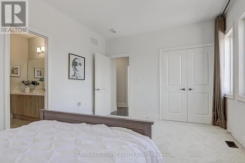 459 Threshing Mill Boulevard, Oakville, ON - Indoor Photo Showing Bedroom