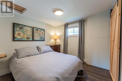 16 Cedar Dale Drive, Kawartha Lakes (Kirkfield), ON - Indoor Photo Showing Bedroom