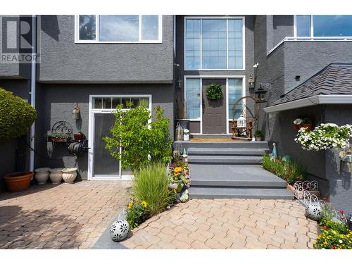 Main front entrance with potential suite entrance to the left - 1831 Horizon Drive, West Kelowna, BC - Outdoor