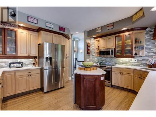 1831 Horizon Drive, West Kelowna, BC - Indoor Photo Showing Kitchen