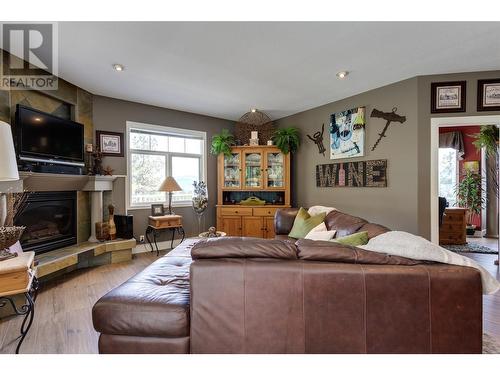 1831 Horizon Drive, West Kelowna, BC - Indoor With Fireplace