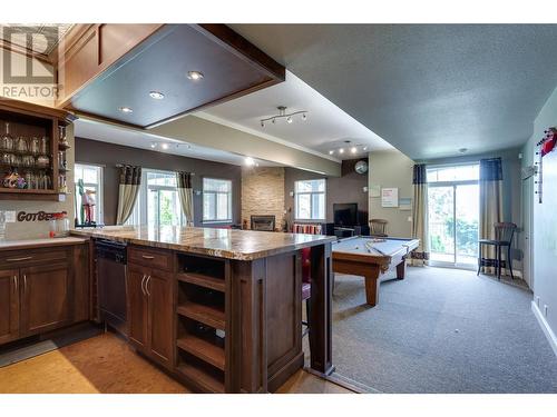 Lower floor games room and full wet bar - 1831 Horizon Drive, West Kelowna, BC - Indoor Photo Showing Other Room