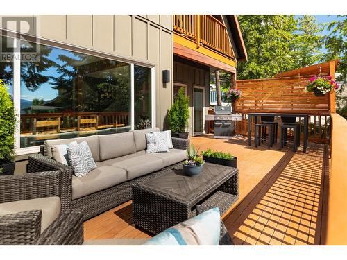 10231 Columbia Way, Vernon, BC - Outdoor With Deck Patio Veranda With Exterior