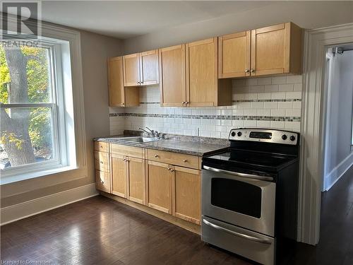 840-846 King Street E, Cambridge, ON - Indoor Photo Showing Kitchen