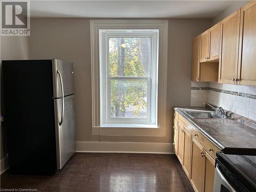 840-846 King Street E, Cambridge, ON - Indoor Photo Showing Kitchen