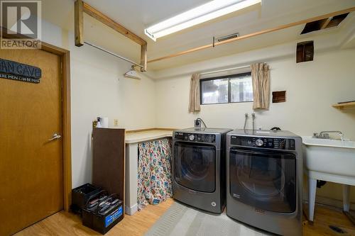 897 Windbreak Street, Kamloops, BC - Indoor Photo Showing Laundry Room