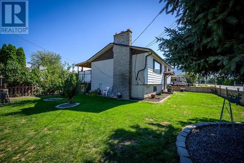 897 Windbreak Street, Kamloops, BC - Outdoor With Backyard