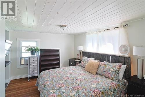 892 Pleasant Drive, Minto, NB - Indoor Photo Showing Bedroom