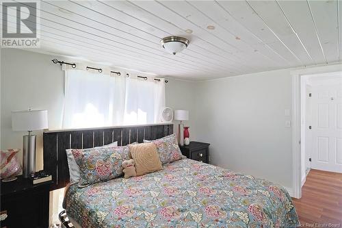 892 Pleasant Drive, Minto, NB - Indoor Photo Showing Bedroom